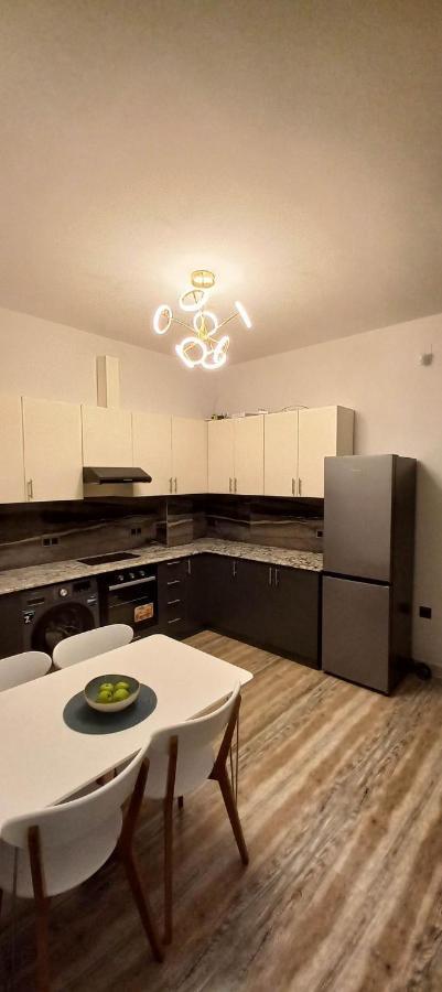 Grey House Aparthotel Zovuni Bagian luar foto