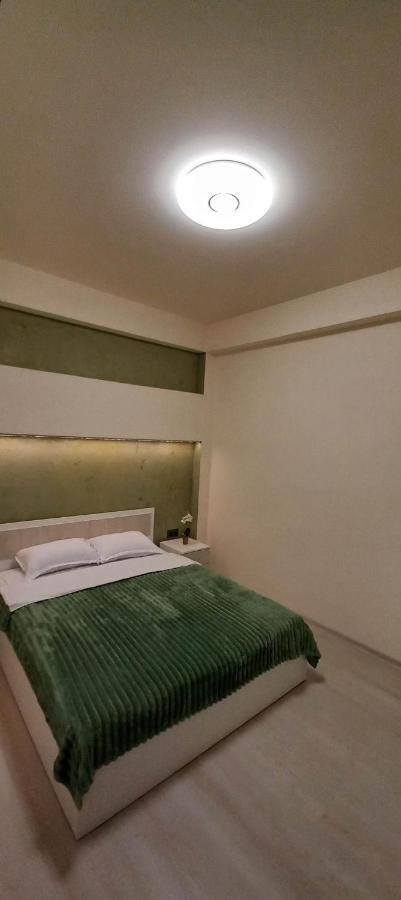 Grey House Aparthotel Zovuni Bagian luar foto