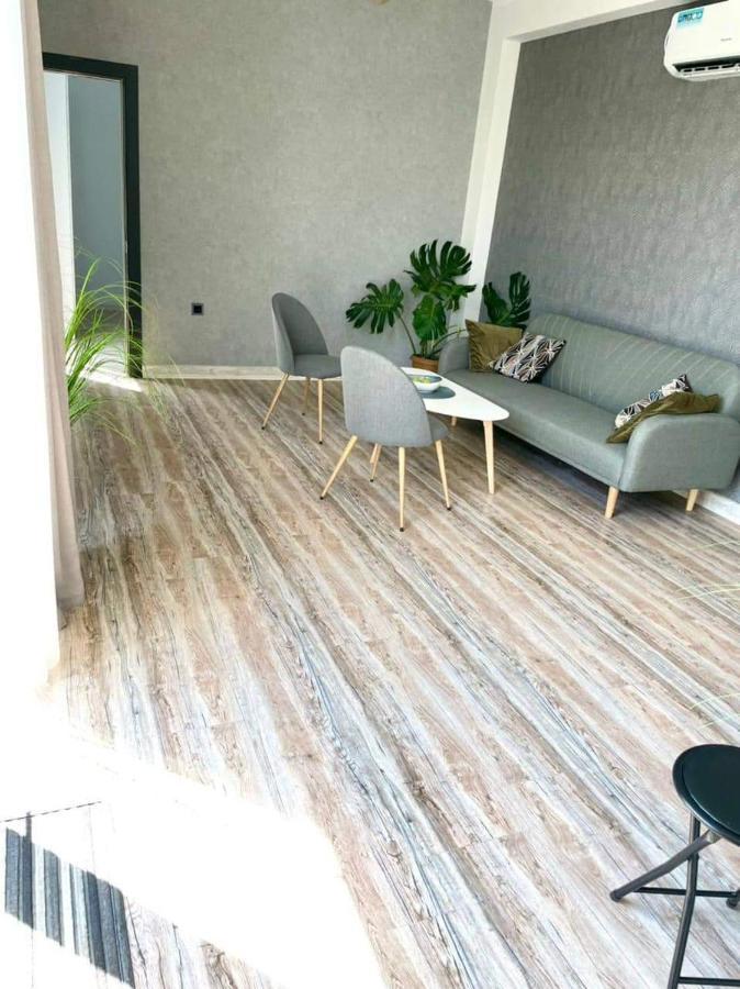 Grey House Aparthotel Zovuni Bagian luar foto